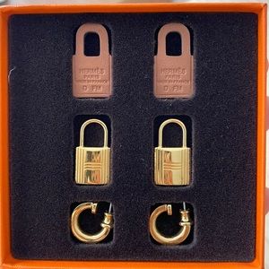 Hermés O’Kelly Earrings Calfskin Gold